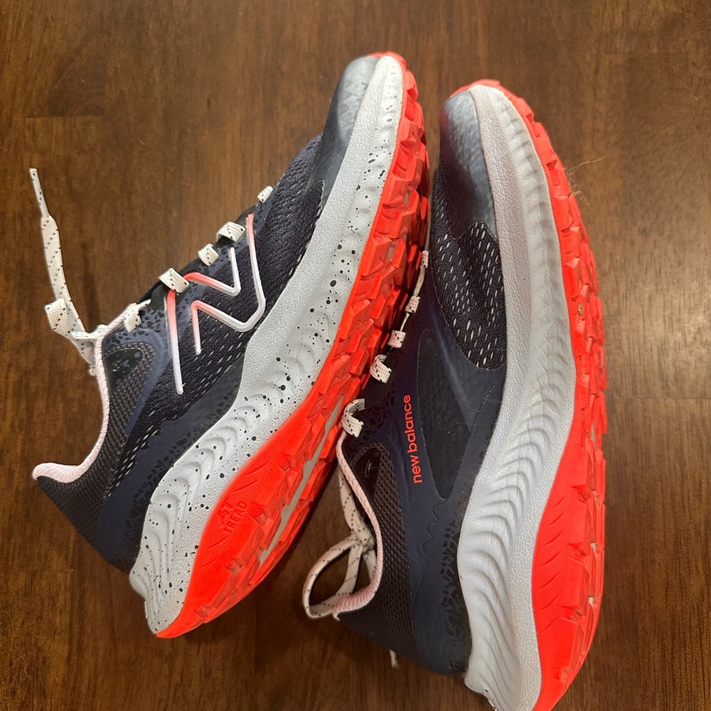 New Balance DynaSoft Nitrel V5 Navy Blue Gray Trail Running Shoe size 7.5 - Picture 2 of 7